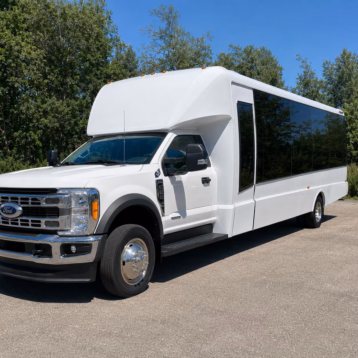 charter buses for corporate events and conferences at modesto centre plaza
