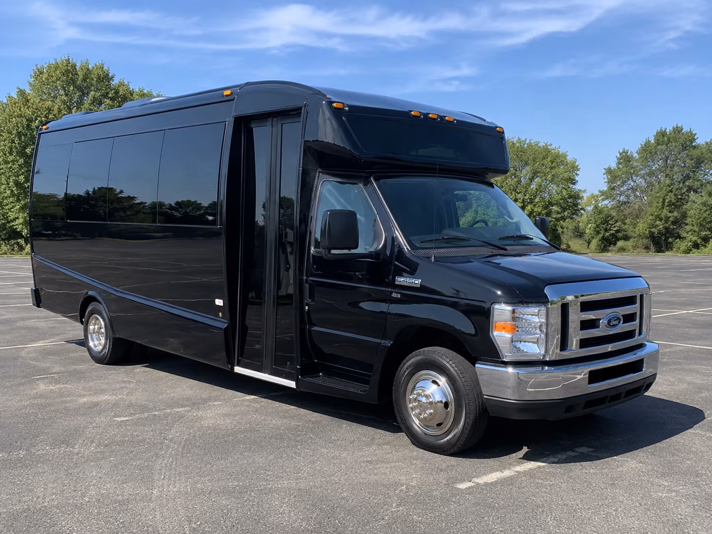 field trip buses for yosemite gateway and sierra nevada educational excursions