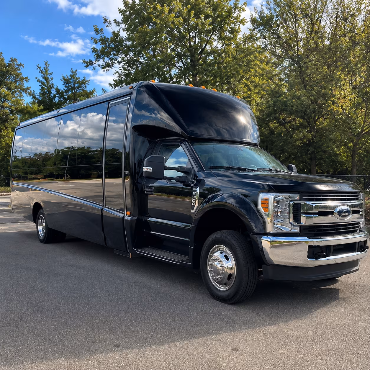 minibuses and charter buses for golden state warriors games at chase center