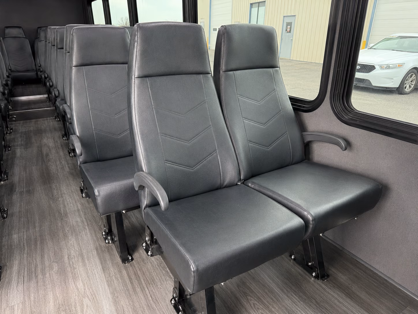 modesto 15 passenger minibus inside
