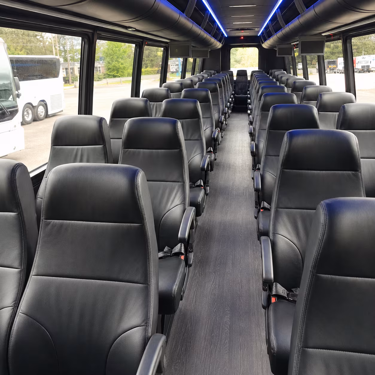 shuttle buses for modesto wedding guests between hotels and venues