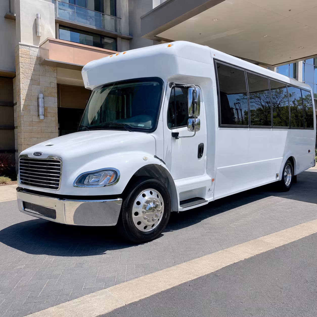 wedding and rehearsal dinner shuttle buses in modesto